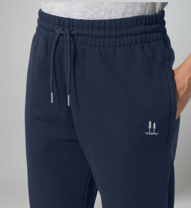 Outdoor Geschenkidee Bäume Jogger – Produktbild (300 g/m² Bio-Sweatstoff) von Rad&Rucksack