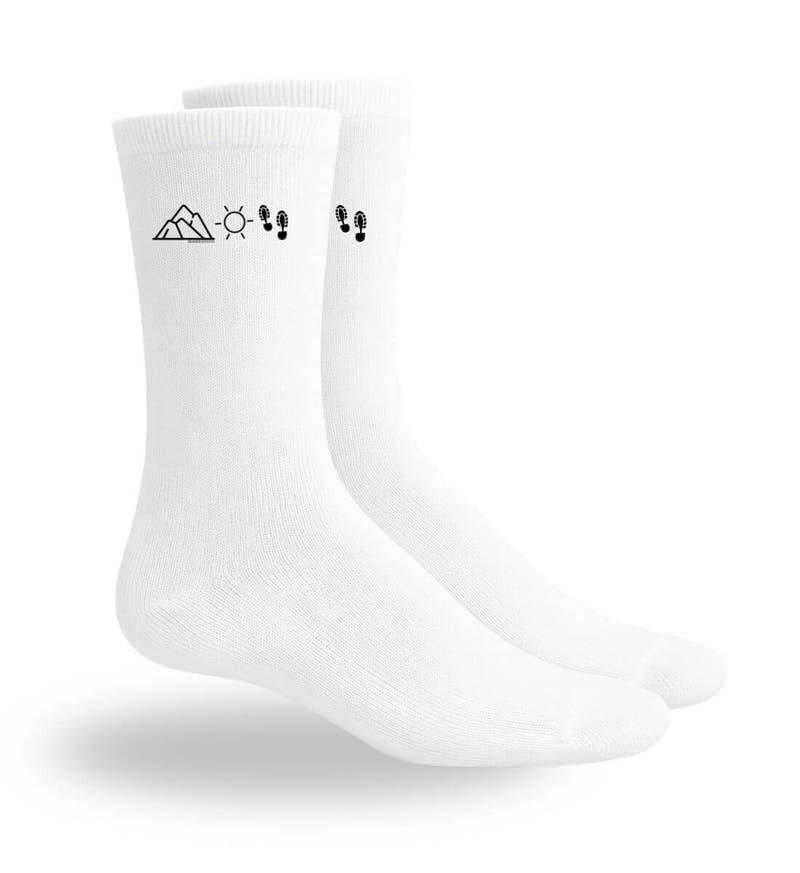 Berg Kompass Wandern | Sport Socken von Rad&Rucksack - am Model präsentiert