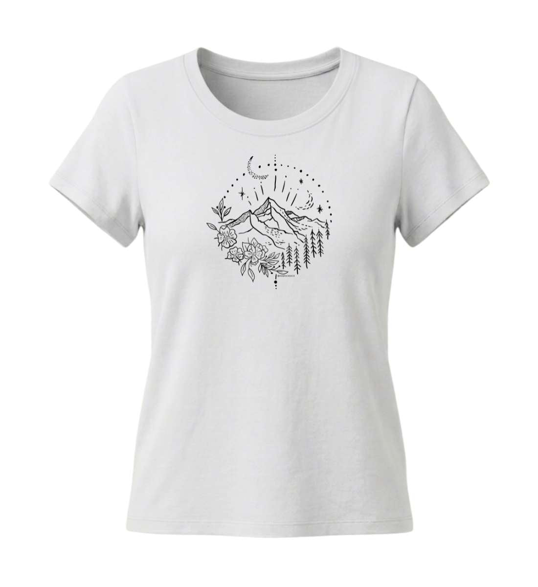 Berg Natur | Damen Premium Organic T-Shirt (Fitted) in White von Rad&Rucksack