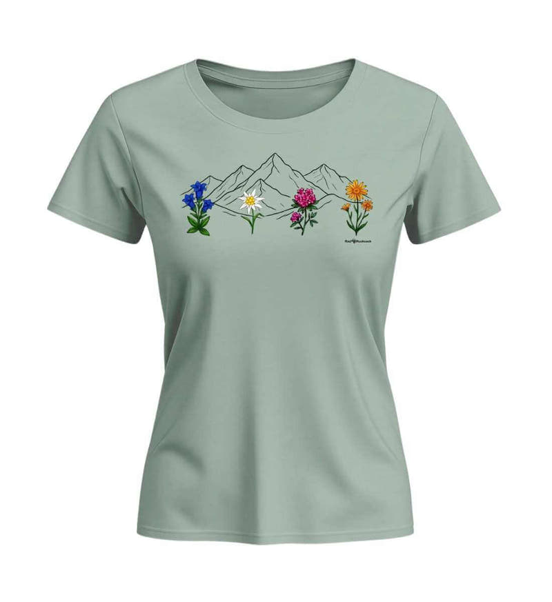 Berge Blumen | Damen Premium Organic T-Shirt (Fitted) in Aloe von Rad&Rucksack