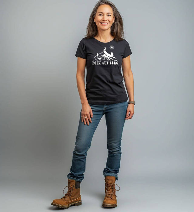 Bock auf Berg Bio T-Shirt Damen – Modelbild (100% Bio-Baumwolle) von Rad&Rucksack