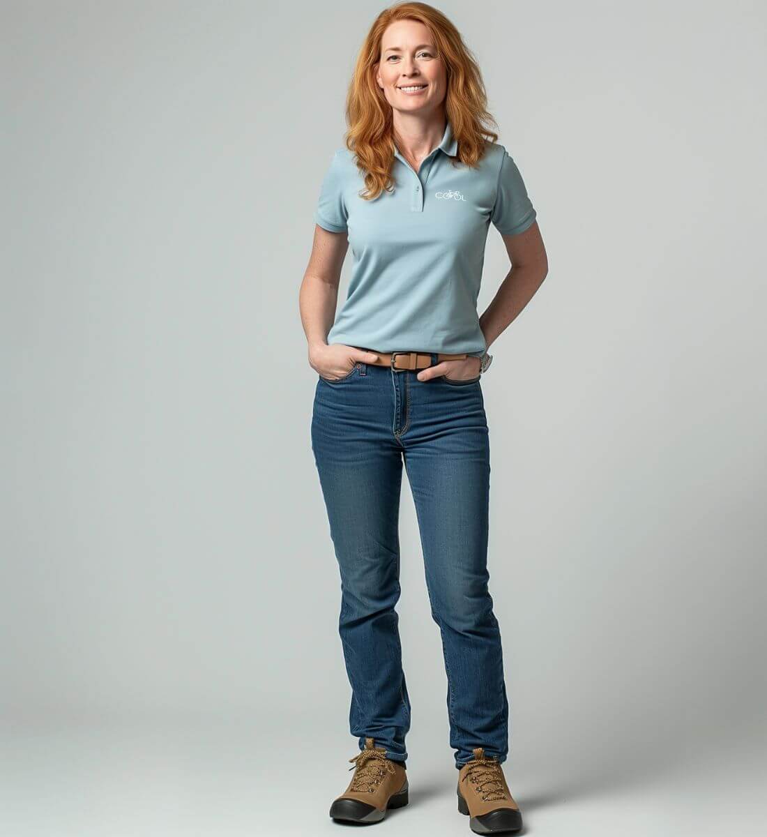 Cool Bike Stick | Damen Premium Organic Poloshirt von Rad&Rucksack - am Model präsentiert