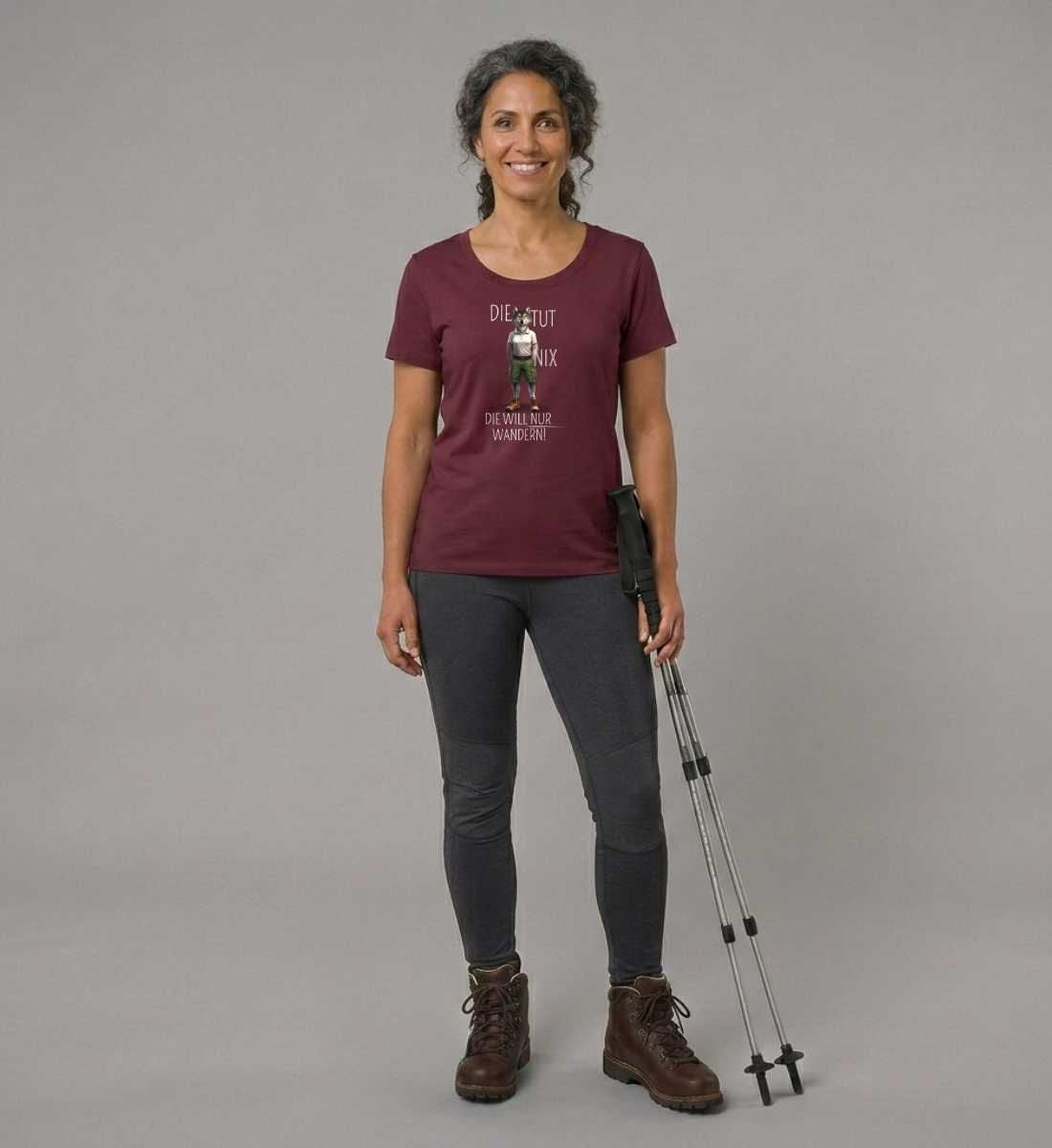 Die tut nix - Wolf | Damen Premium Organic T-Shirt (Fitted) in Burgundy von Rad&Rucksack Model