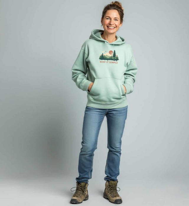 Outdoor Hoodie Keep It Simple – Modelbild (350 g/m² Bio-Baumwolle) von Rad&Rucksack