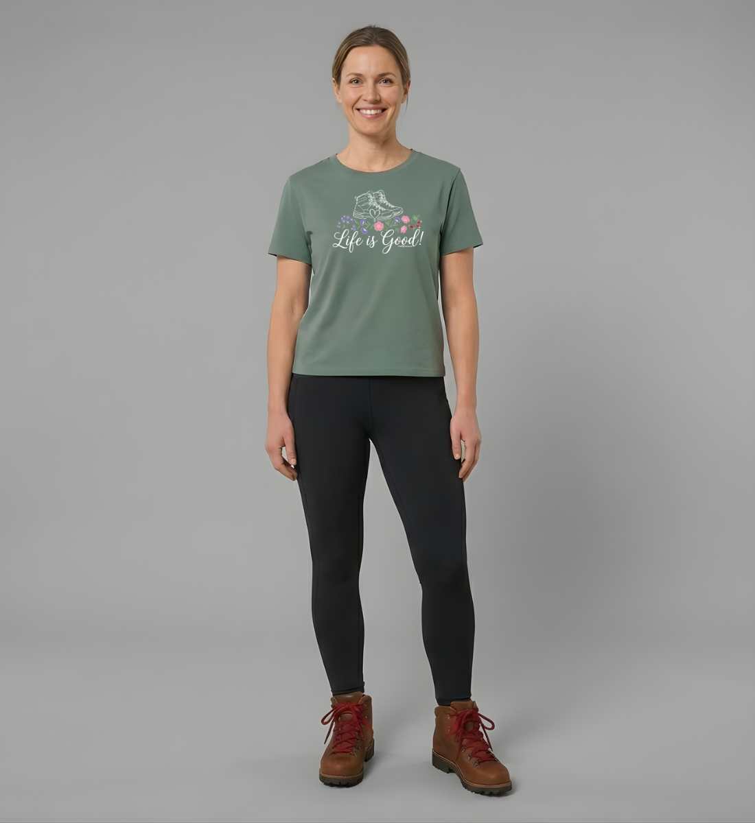 Life is Good | Damen Premium Organic T-Shirt von Rad&Rucksack - am Model präsentiert