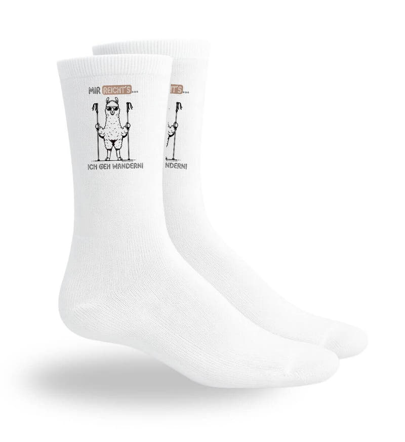 Mir reichts ich geh wandern | Sport Socken von Rad&Rucksack - am Model präsentiert