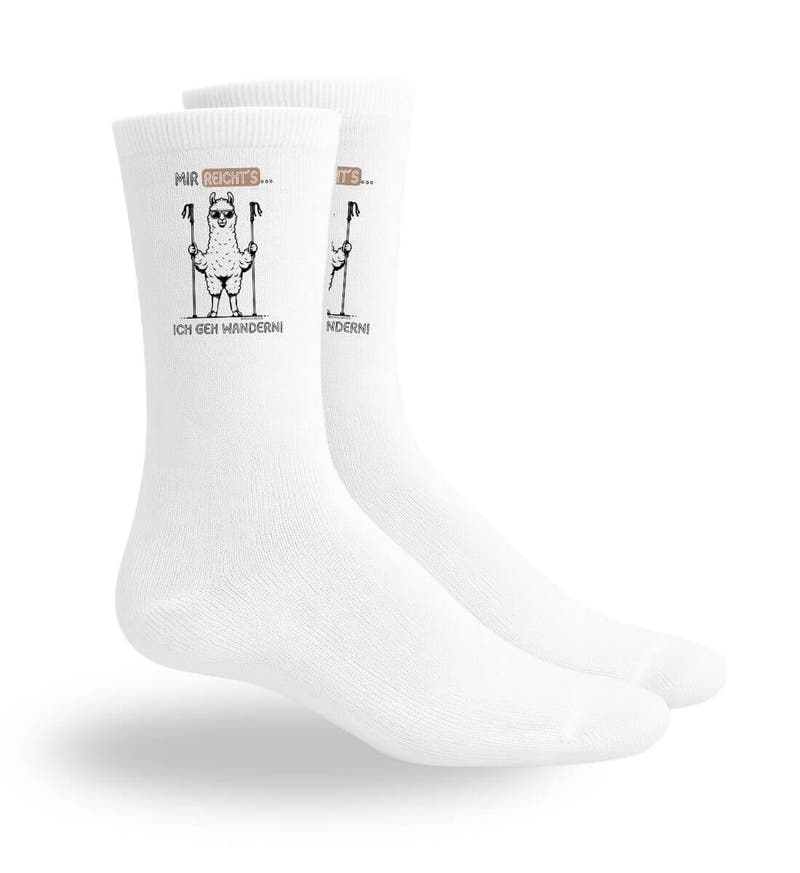 Mir reichts ich geh wandern | Sport Socken von Rad&Rucksack - am Model präsentiert