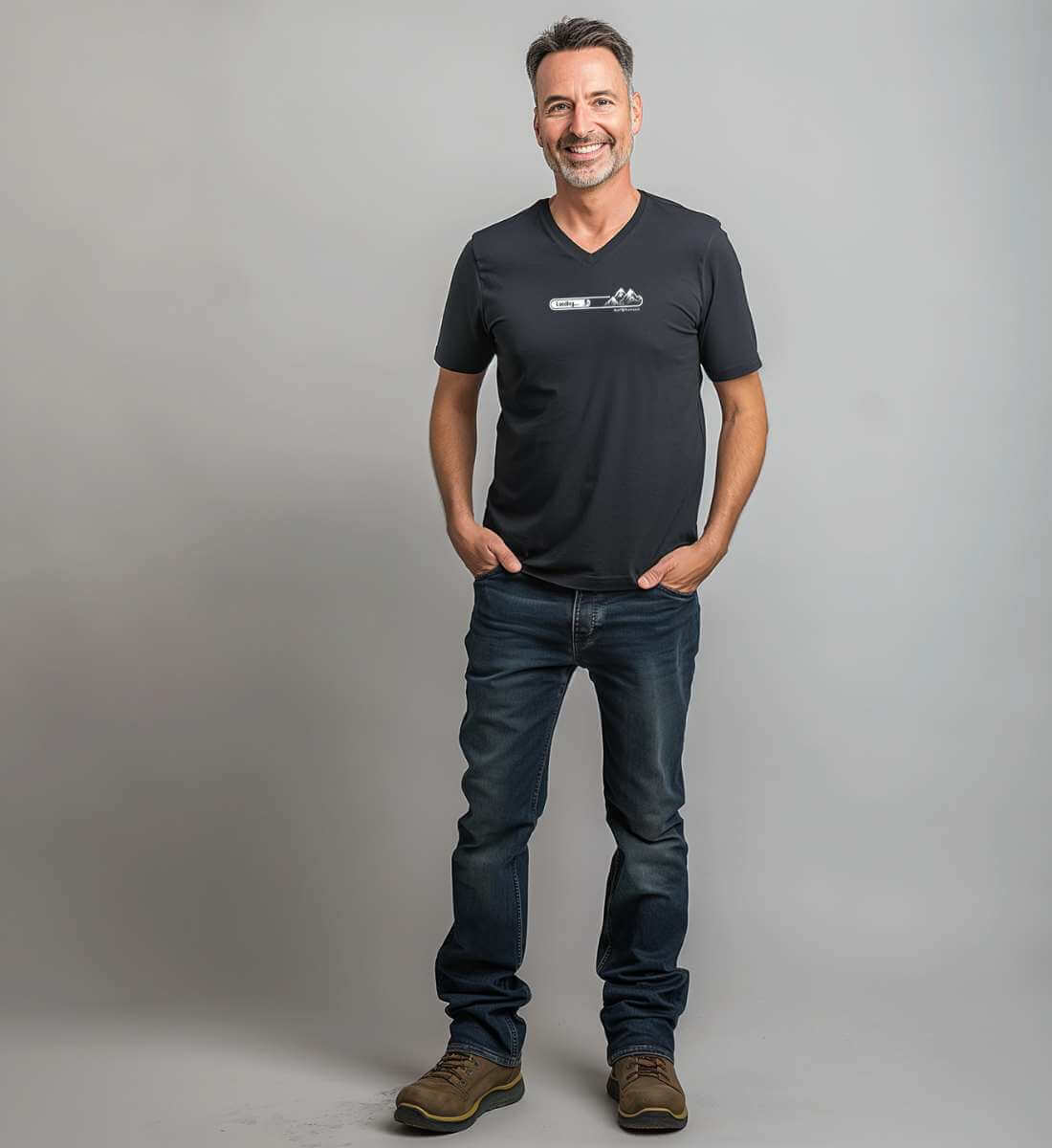 MTB Loading | Herren V-Neck Premium Organic T-Shirt von Rad&Rucksack - Detailansicht