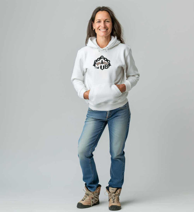 MTB | Unisex Organic Hoodie von Rad&Rucksack - am Model präsentiert