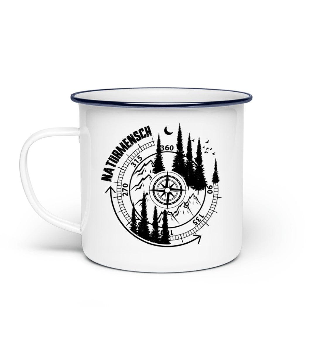 Naturmensch | Emaille Tasse von Rad&Rucksack - am Model präsentiert