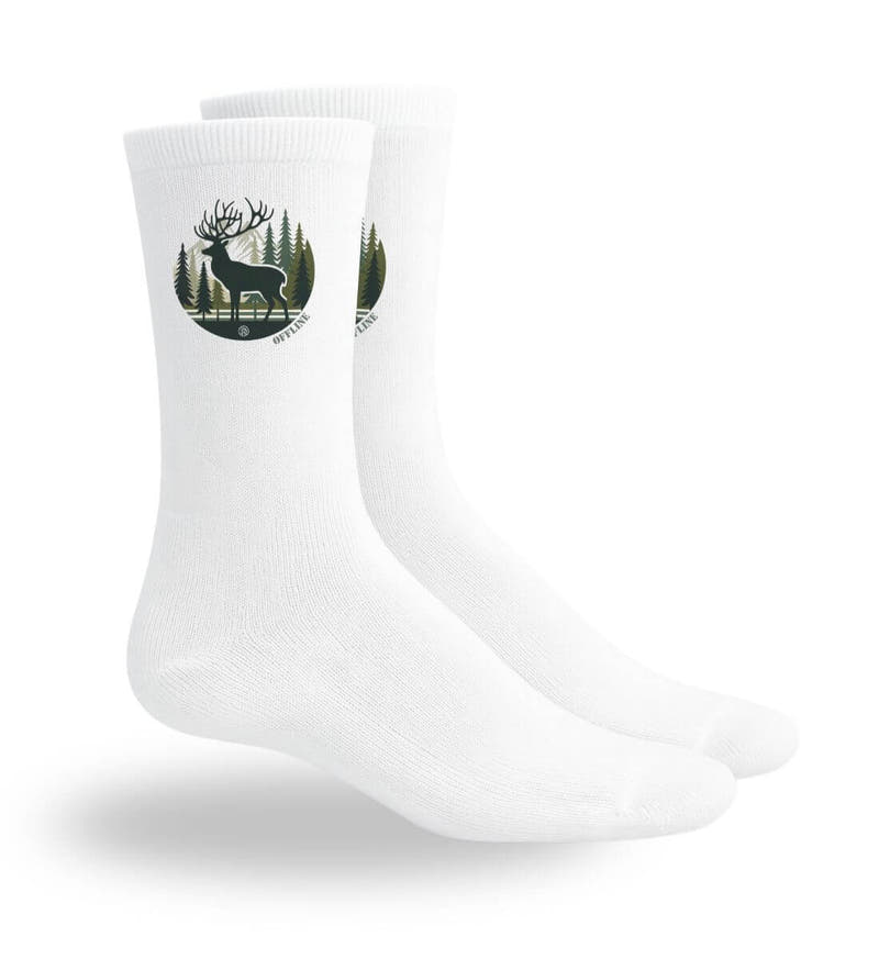 Offline Hirsch | Sport Socken von Rad&Rucksack - am Model präsentiert