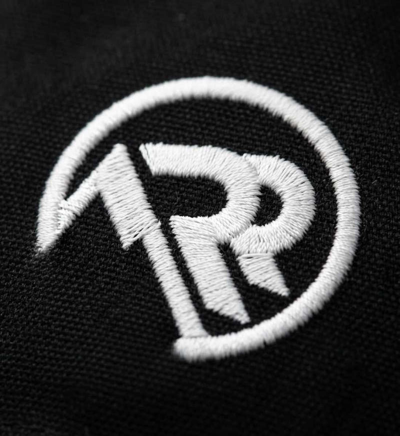 Rad&Rucksack Style | Unisex Organic Shorts von Rad&Rucksack - am Model präsentiert