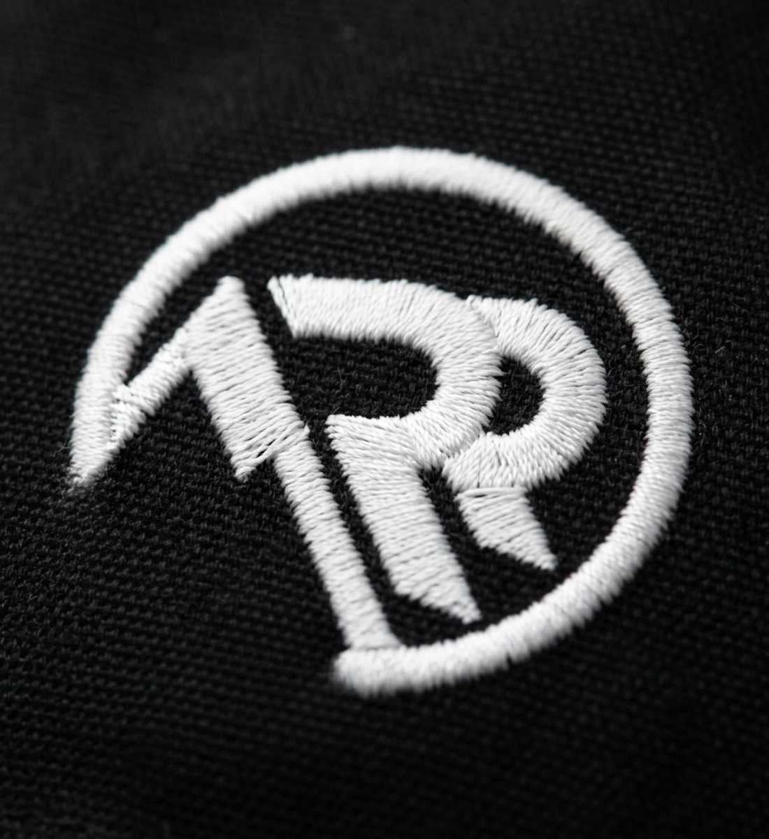 Rad&Rucksack Style | Unisex Organic Shorts von Rad&Rucksack - am Model präsentiert