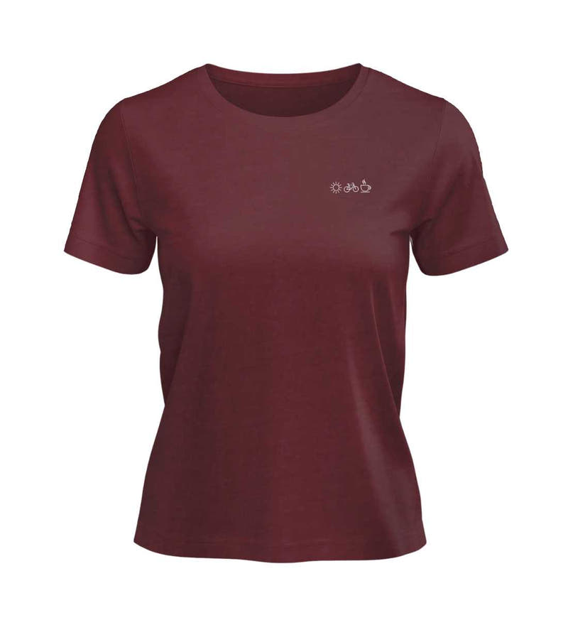 Sonne Bike Kaffee | Damen Premium Organic T-Shirt (Stick) in Burgundy von Rad&Rucksack
