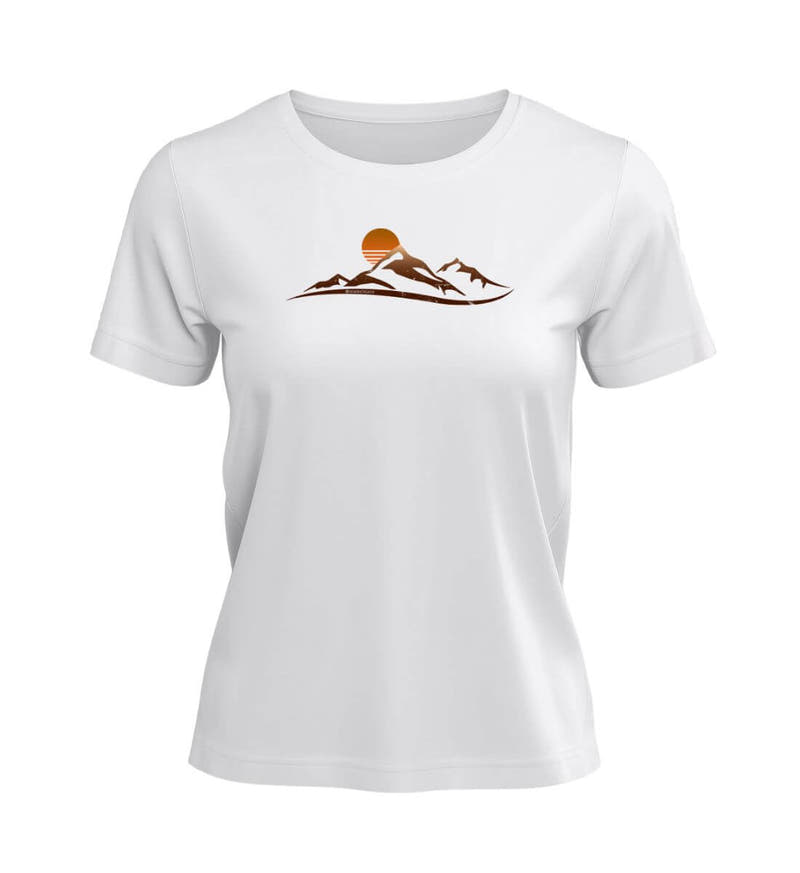 Sonnenuntergang Berg | Damen Premium Organic T-Shirt in White von Rad&Rucksack