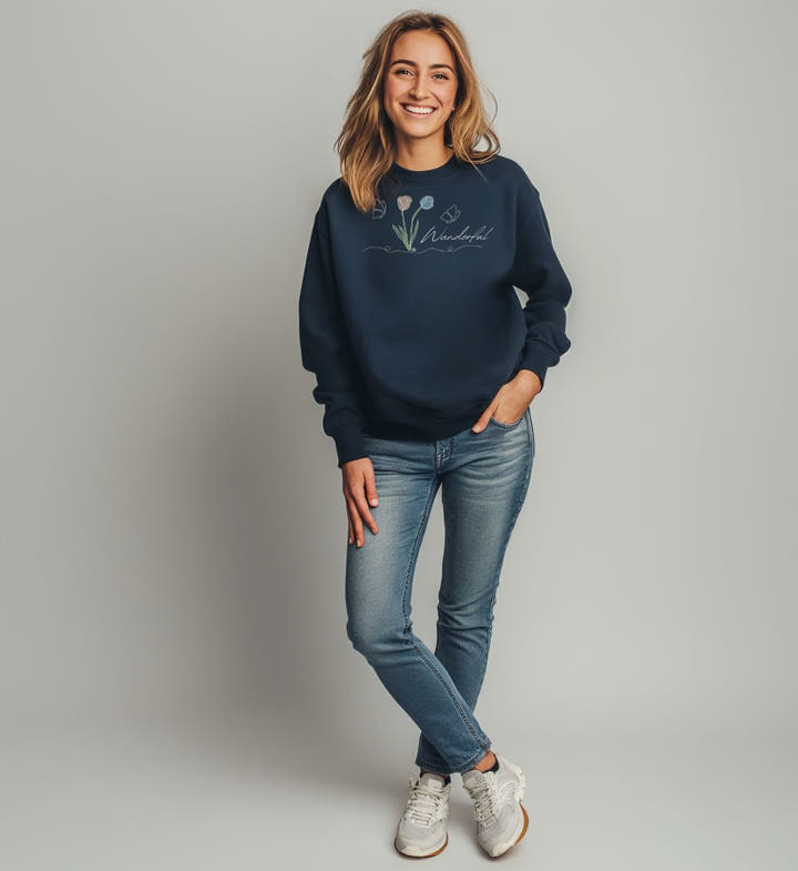 Tulpen Wanderful Bio Pullover – Modelbild (350 g/m² Bio-Baumwolle) von Rad&Rucksack