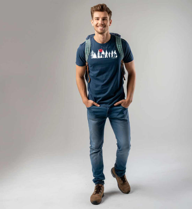 Wäldern Bio T-Shirt Herren – Modelbild (100% Bio-Baumwolle) von Rad&Rucksack