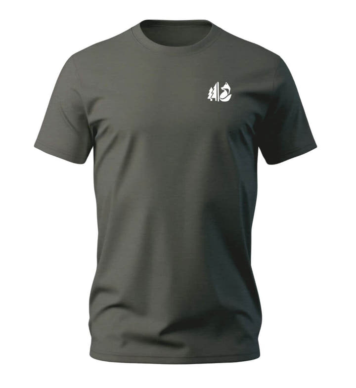 Wald Fuchs T-Shirt Herren in Olivgrün (Khaki) – Produktbild (100% Bio-Baumwolle mit Stick) von Rad&Rucksack