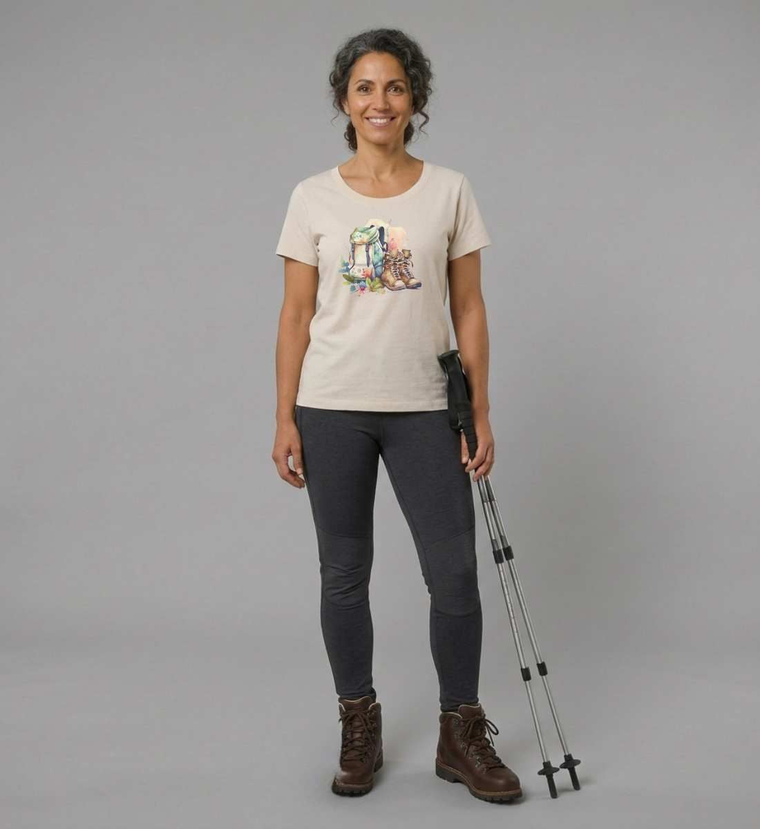 Wanderrucksack | Damen Premium Organic T-Shirt (Fitted) in Natural Raw von Rad&Rucksack Model