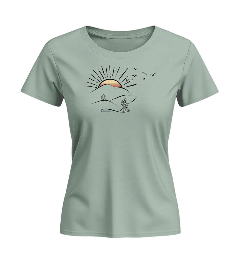 Wanderungen | Damen Premium Organic T-Shirt (Fitted) in Aloe von Rad&Rucksack