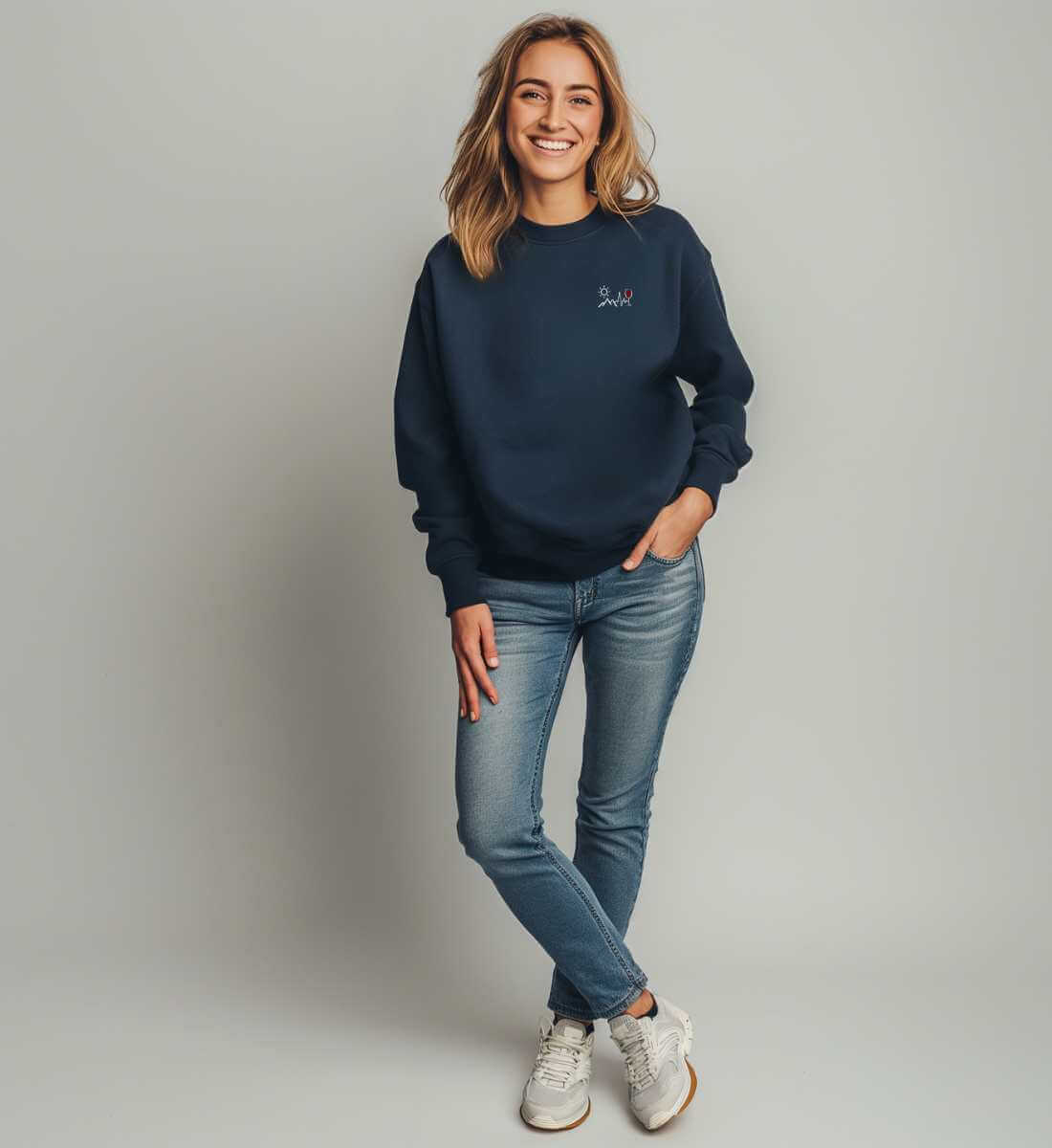Wein Berg Herzschlag | Unisex Organic Pullover von Rad&Rucksack - Detailansicht