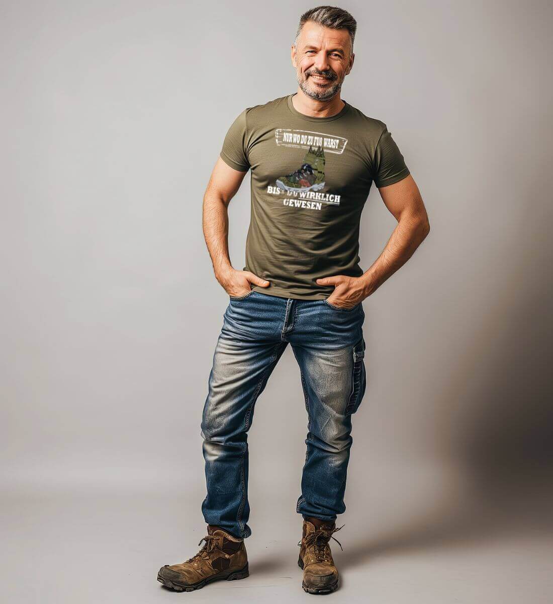 Zu Fuß warst | Herren Premium Organic T-Shirt von Rad&Rucksack - am Model präsentiert