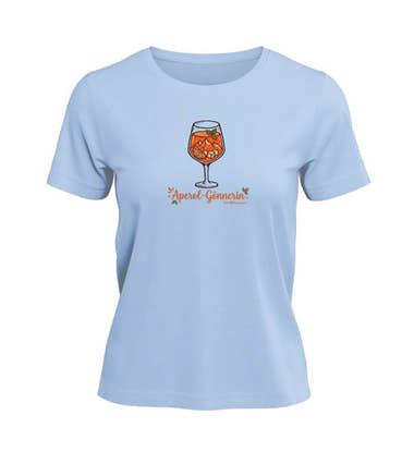 Geschenk Aperol Gönnerin T-Shirt in Mittelblau (Blue Soul) – Produktbild (100% Bio-Baumwolle) von Rad&Rucksack