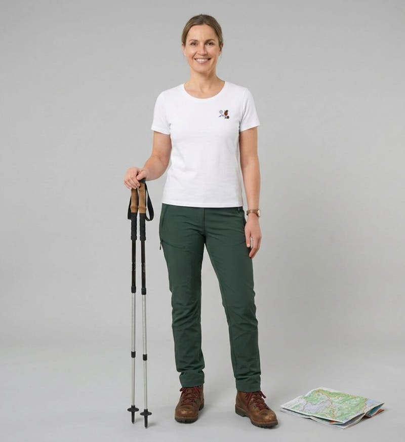 Aperol Sonne Berg Stick | Damen Premium Organic T-Shirt (Fitted) von Rad&Rucksack - am Model präsentiert