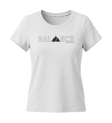 Balance Bio T-Shirt Damen Tailliert in Weiß (White) – Produktbild (155 g/m² Bio-Baumwolle, tailliert) von Rad&Rucksack