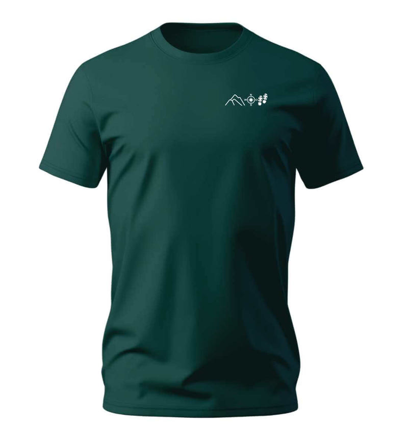 Berg Kompass Wandern Stick T-Shirt Herren in Tannengrün (Glazed Green) – Produktbild (100% Bio-Baumwolle) von Rad&Rucksack