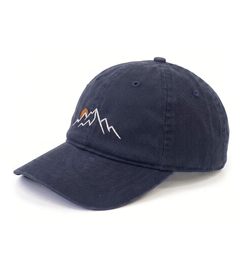 Berg Sonnenuntergang | Organic Herren Cap mit Stick in Navy von Rad&Rucksack