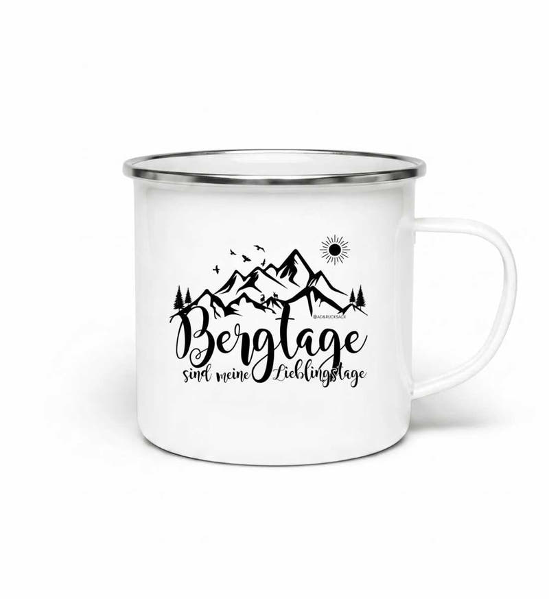 Berg-Tage | Emaille Tasse von Rad&Rucksack - am Model präsentiert