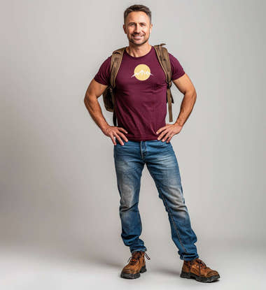 Berg Vogel Bio T-Shirt Herren – Modelbild (100% Bio-Baumwolle) von Rad&Rucksack