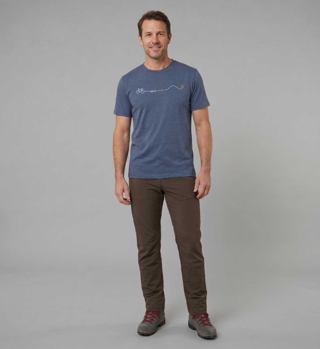 Bike Expresso Boost | Herren Premium Organic T-Shirt von Rad&Rucksack - am Model präsentiert