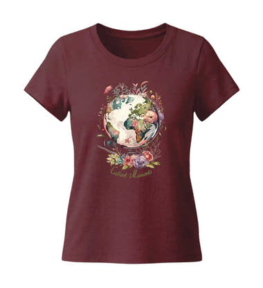 Geschenk Wanderin Collect Moments Tailliert in Weinrot (Burgundy) – Produktbild (155 g/m² Bio-Baumwolle, tailliert) von Rad&Rucksack