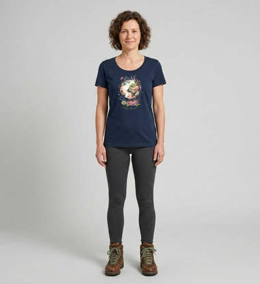 Collect Moments T-Shirt Damen – Modelbild (155 g/m² Bio-Baumwolle, tailliert) von Rad&Rucksack