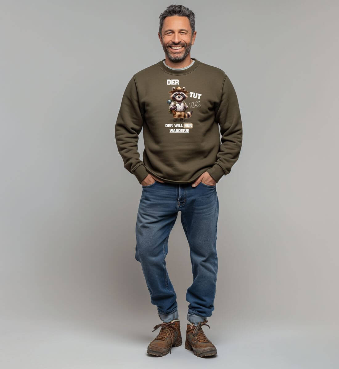 Der tut nix | Unisex Organic Pullover von Rad&Rucksack - am Model präsentiert