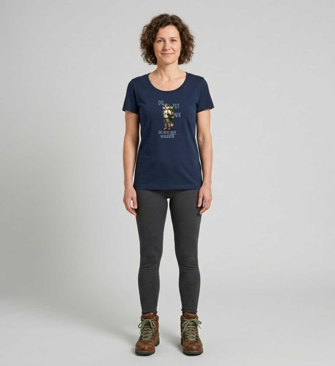 Die tut nix - Murmeltier | Damen Premium Organic T-Shirt (Fitted) in French Navy von Rad&Rucksack Model