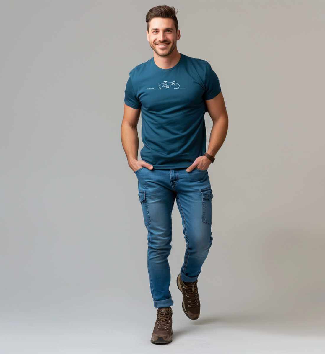Geschenk Fahrrad Bike T-Shirt – Modelbild (100% Bio-Baumwolle) von Rad&Rucksack