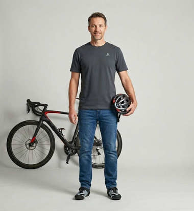 Fahrrad Cylce T-Shirt Bestickt Herren – Modelbild (100% Bio-Baumwolle) von Rad&Rucksack