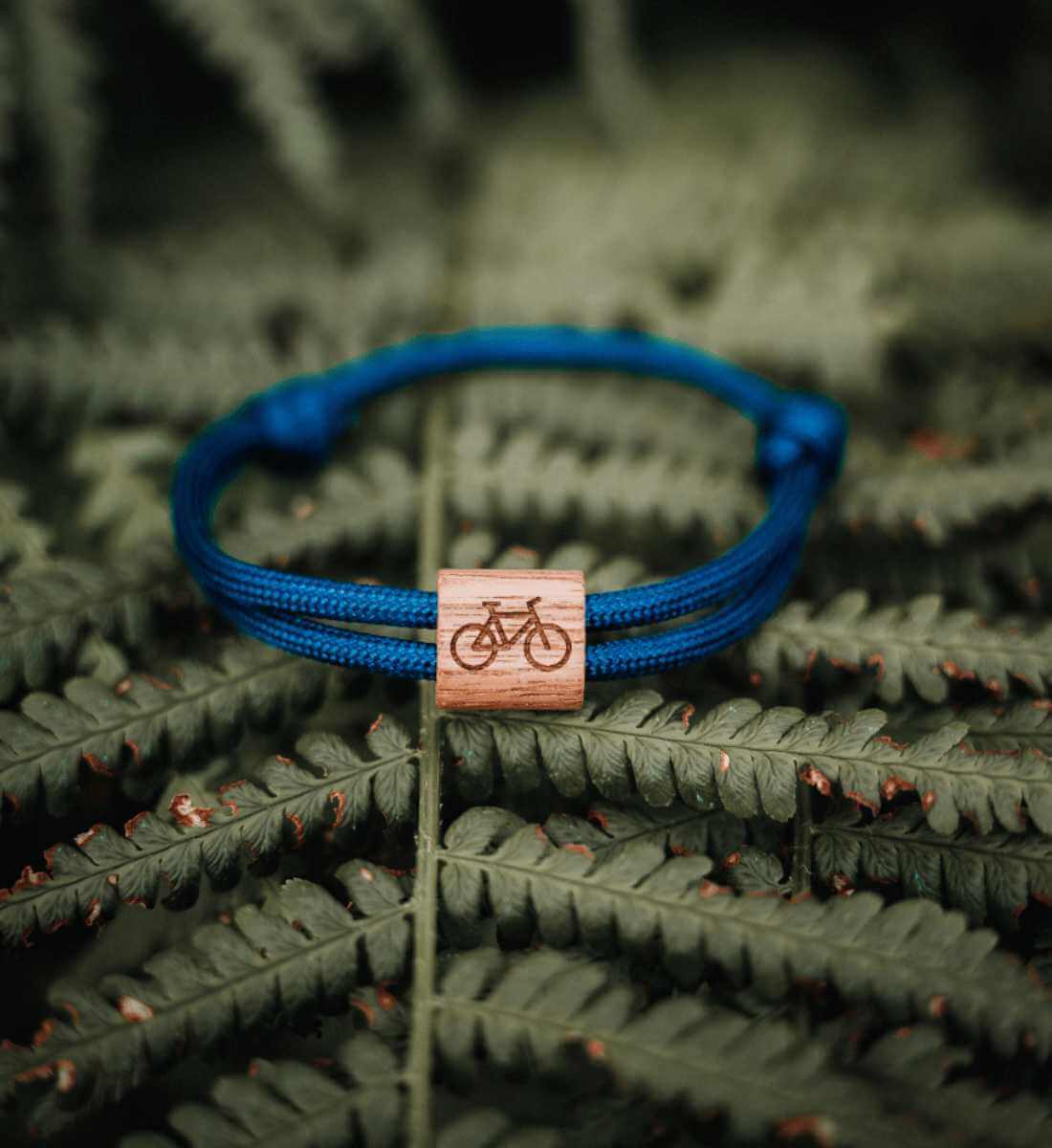 Fahrrad | Nussholz Paracord Armband von Rad&Rucksack - weitere Modelansicht 2