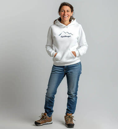 Gipfelhunger Bio Hoodie – Modelbild (350 g/m² Bio-Baumwolle) von Rad&Rucksack