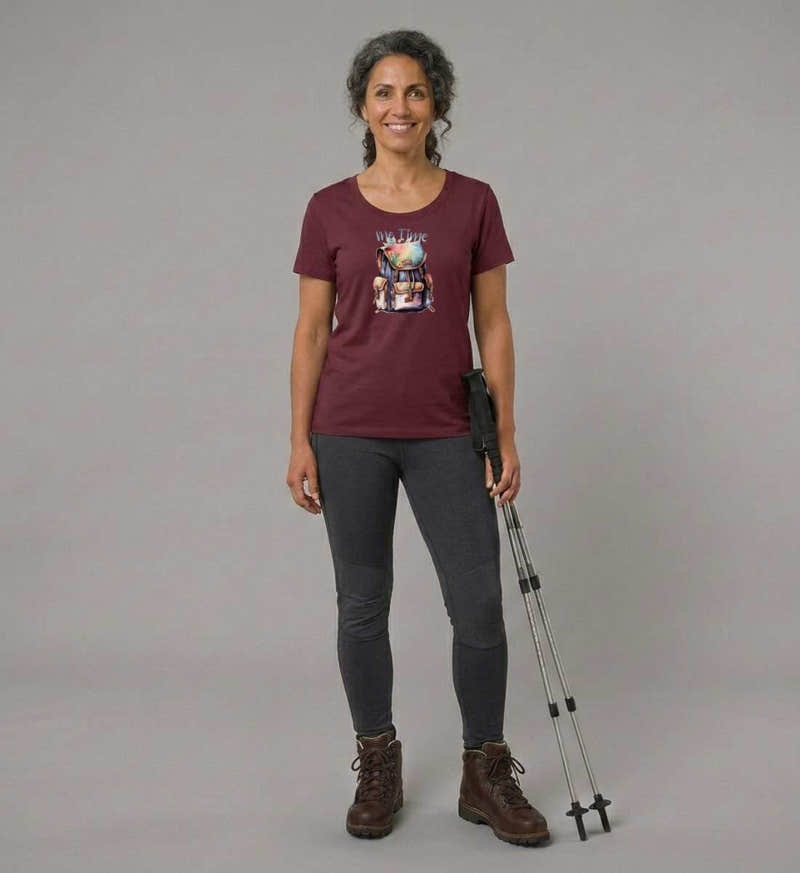 Me Time Wandern T-Shirt Damen – Modelbild (155 g/m² Bio-Baumwolle, tailliert) von Rad&Rucksack