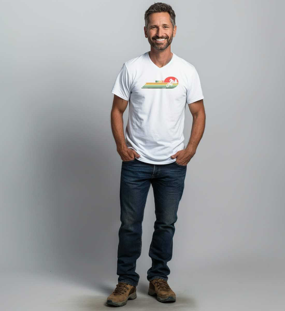 Mountain Bike | Herren V-Neck Premium Organic T-Shirt von Rad&Rucksack - weitere Modelansicht 2