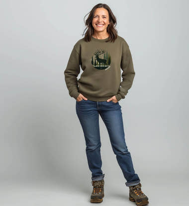 Offline Hirsch Bio Pullover – Modelbild (350 g/m² Bio-Baumwolle) von Rad&Rucksack