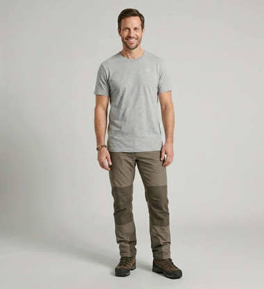Outdoor Shop T-Shirt Herren – Detailaufnahme (100% Bio-Baumwolle) von Rad&Rucksack