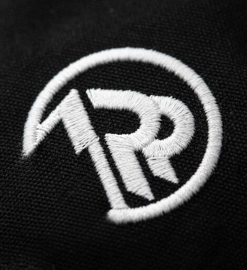 Rad&Rucksack Style | Unisex Organic Shorts von Rad&Rucksack - am Model präsentiert