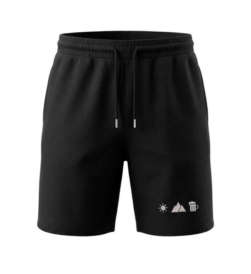 Sonne Berg Bier  |  Unisex Organic Shorts in Schwarz von Rad&Rucksack