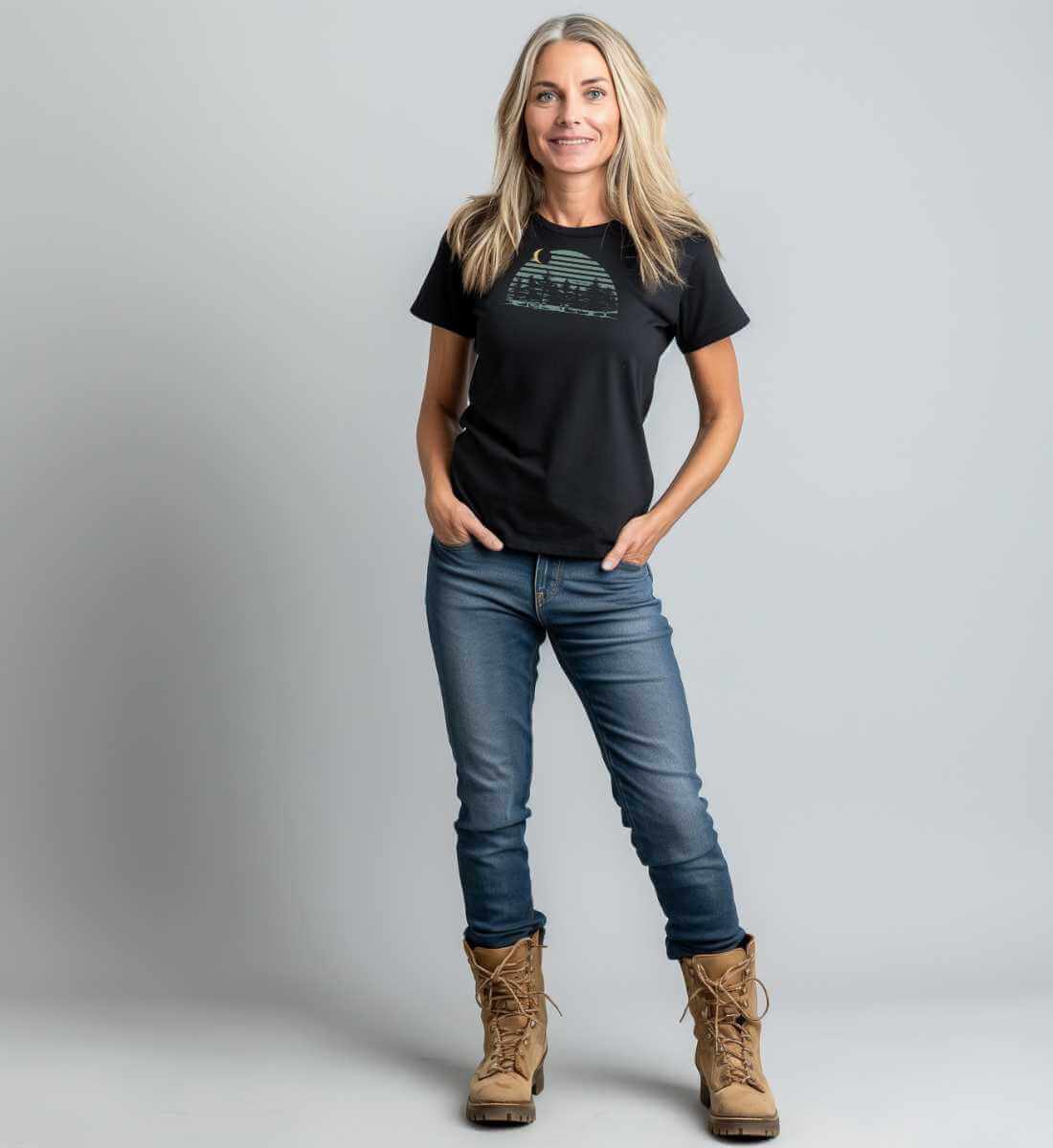 Tannenwald | Damen Premium Organic T-Shirt von Rad&Rucksack - weitere Modelansicht 2