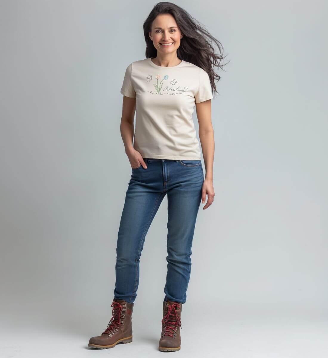 Tulpen Wanderful | Damen Premium Organic T-Shirt von Rad&Rucksack - am Model präsentiert